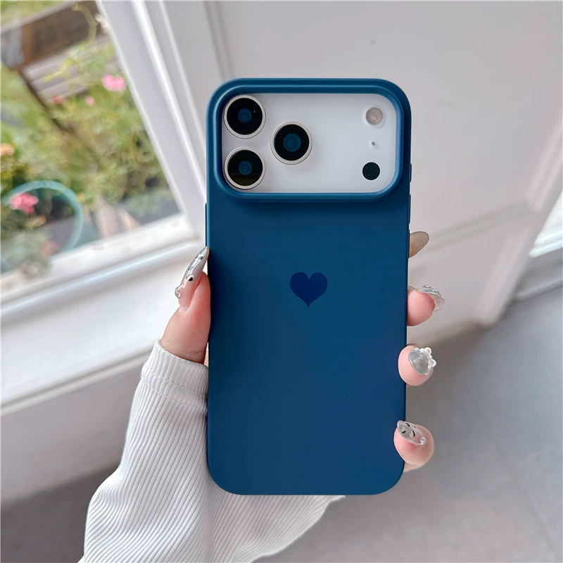 Чехол для телефона Apple iPhone 16 совместимый, матовый мягкий корпус