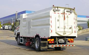 Dongfeng Huashen Pure Electric Cleaning and Sweeping Vehicle, 22 Cubic Meters, Small Three-Axle Dump Truck, Self-Unloading, Supplied to Africa for New Energy Water Spraying