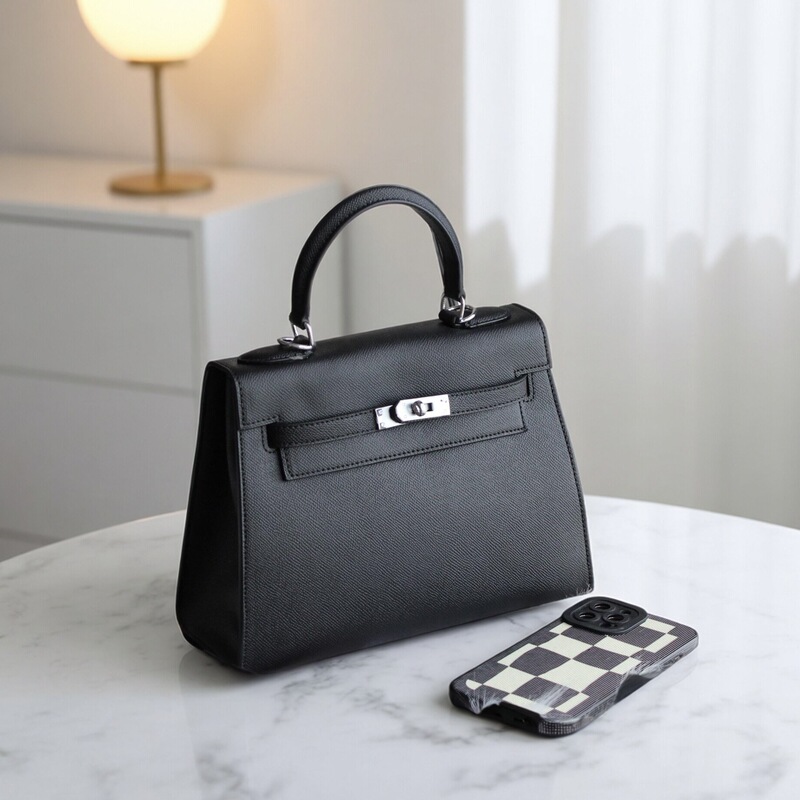 2026 new mini second-generation Kelly bag, palm-print design, women's handbag, fashionable and versatile, suitable for commuting, can be carried as a crossbody bag or shoulder bag