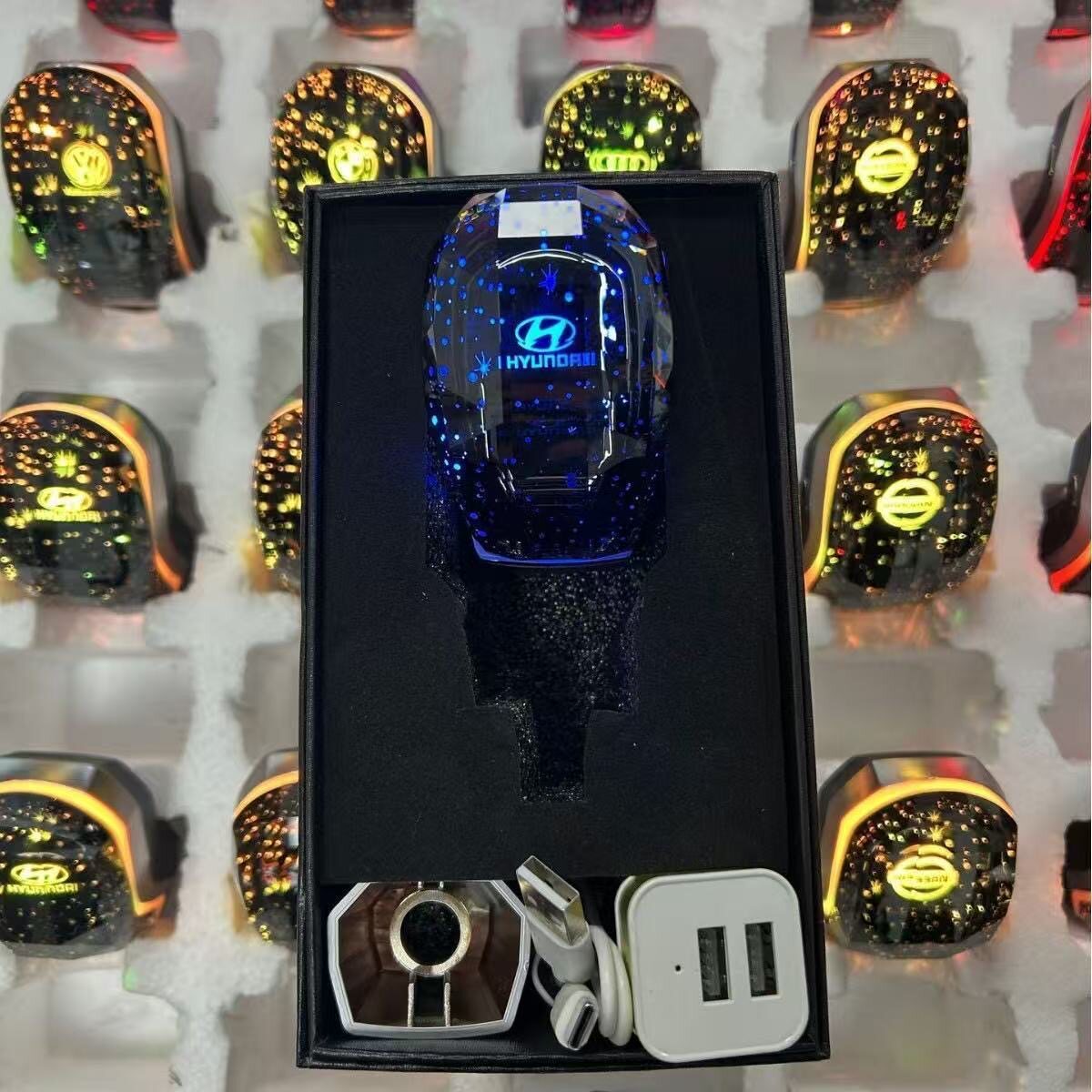 Colorful luminous gear shift knob modification suitable for Toyota Corolla and other models, crystal luminous gear shift modification