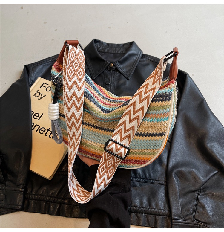 Grass for women with large capacity 2024 new summer niche design woven crossbody dumpling beach bag_voghion.com