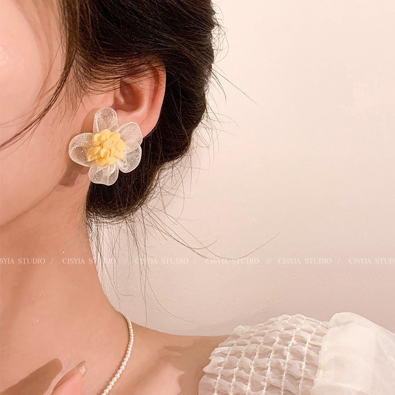 Yellow flower heart earrings