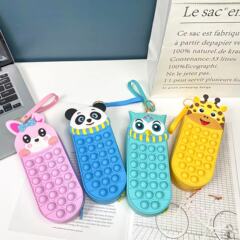 新型のかわいいアニメのアイデアの文房具の箱はネズミの前衛の泡の楽の筆の箱の益智のゲームをつぶしてシリコンの筆の袋を解凍します。