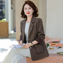 春秋装年妈妈60岁时尚西装外套遮肚中老年女春秋款西服上衣洋气