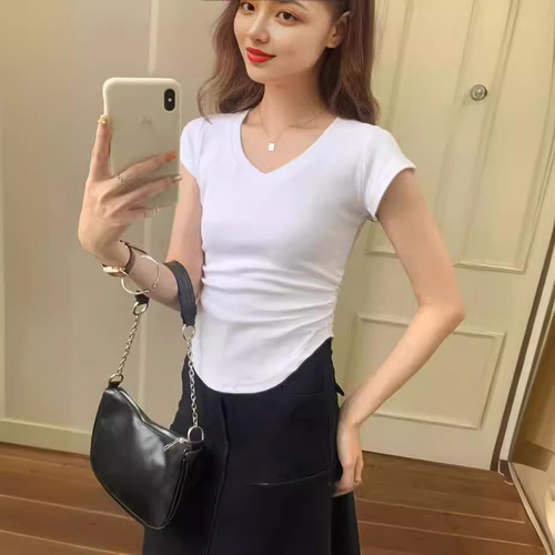 2025 Summer Spicy Girl Asymmetrical V-Neck Pure Desire Style Base Short-Sleeve T-Shirt Design Sensory Slimming High-Waisted Short Top