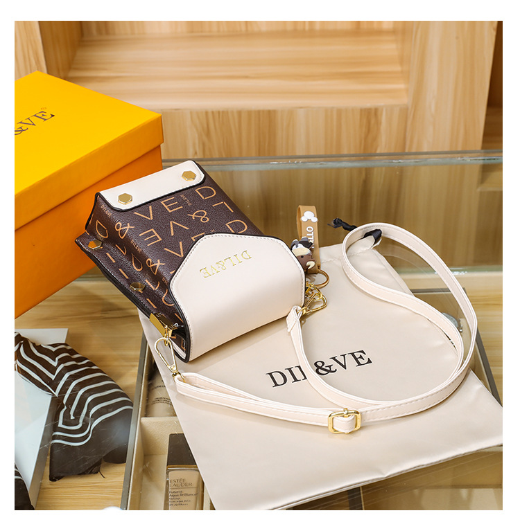 Piccola borsa a tracolla quadrata da donna borsa a spalla alla moda_voghion.com