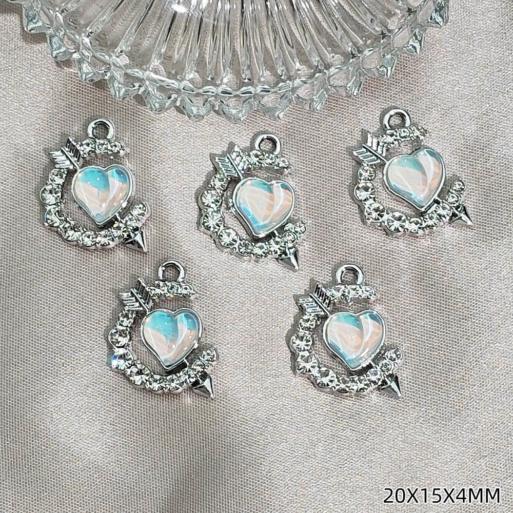 Exquisitos accesorios de joyería colgante de diamante de alta protección ultravioleta al por mayor collar DIY artesanal colgante de materiales de ropa de pulsera