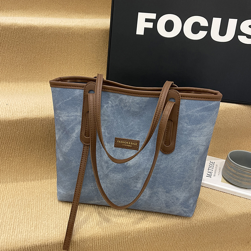Large Capacity Tote Bag Versatile Shoulder Handbag For Women_voghion.com