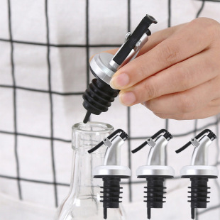 Household silver oil pouring soy sauce vinegar bottle head oil bottle mouth plug bottle cap seasoning bottle stopper oil bottle plug mouth