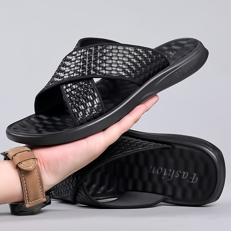 2023 zapatos de playa de verano de los hombres al aire libre Zapatillas vietnamitas sandalias de hombre suela de masaje antideslizante zapatos de hombre de moda al por mayor