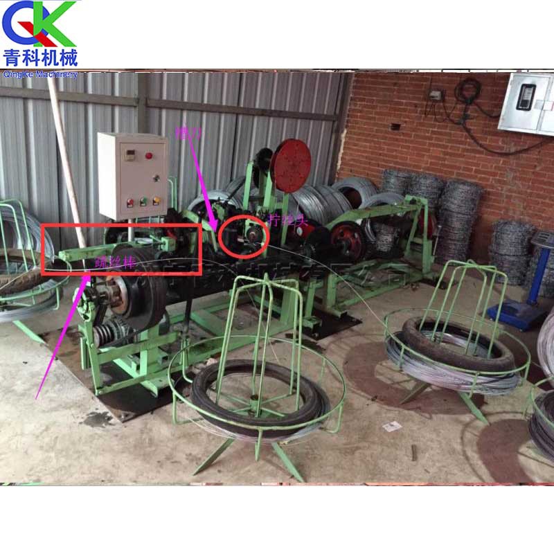 正反拧绳刺网机 镀锌铁丝单股刺绳网机 垃圾场围栏双股刺丝网机床