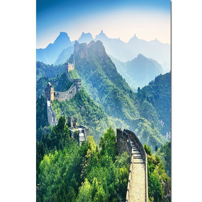 万里の長城は高山の山の八達嶺の万里の長城の風景画の客間を貼って財産を募集します。|undefined