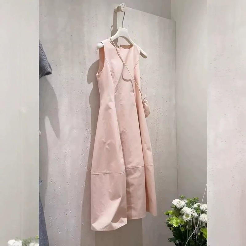 2026 Early Summer Unique and Beautiful Little Dress for Women, Summer Style Pink Sleeveless Tank Dress, Mid-Length Dress 9571