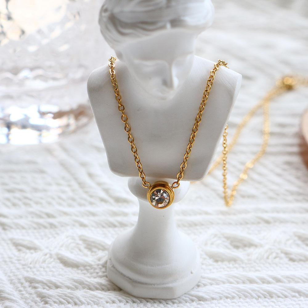 Simple Style Geometric Titanium Steel Plating Zircon Pendant Necklace 1 Piece