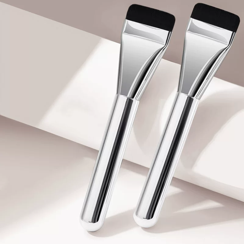 Foundation Blade Brush — Ultra-Thin Concealer Applicator, Lightweight 14 cm