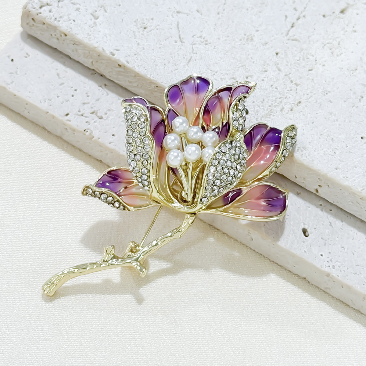 Enamel Begonia Flower Brooch Light Luxury High-end Niche Corsage Anti-light Pin Clothing Accessories Women's Accessories