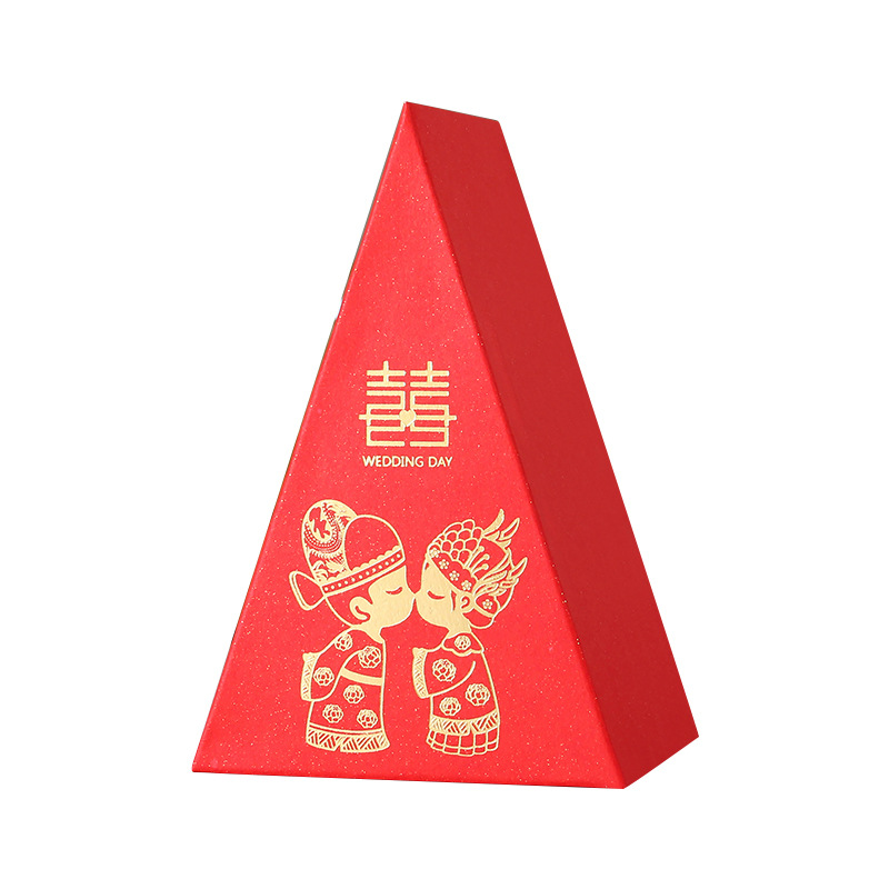Creative triangular cake box disc European candy cake type hot stamping frosted brushed paper wedding candy box