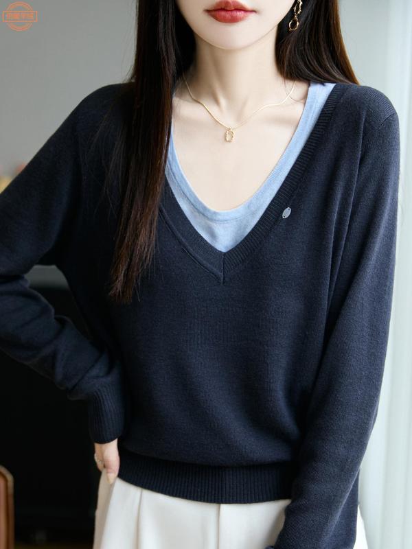 撞色V领假两件针织衫女秋新款精纺羊毛衫设计感内搭拼色打底上衣|undefined