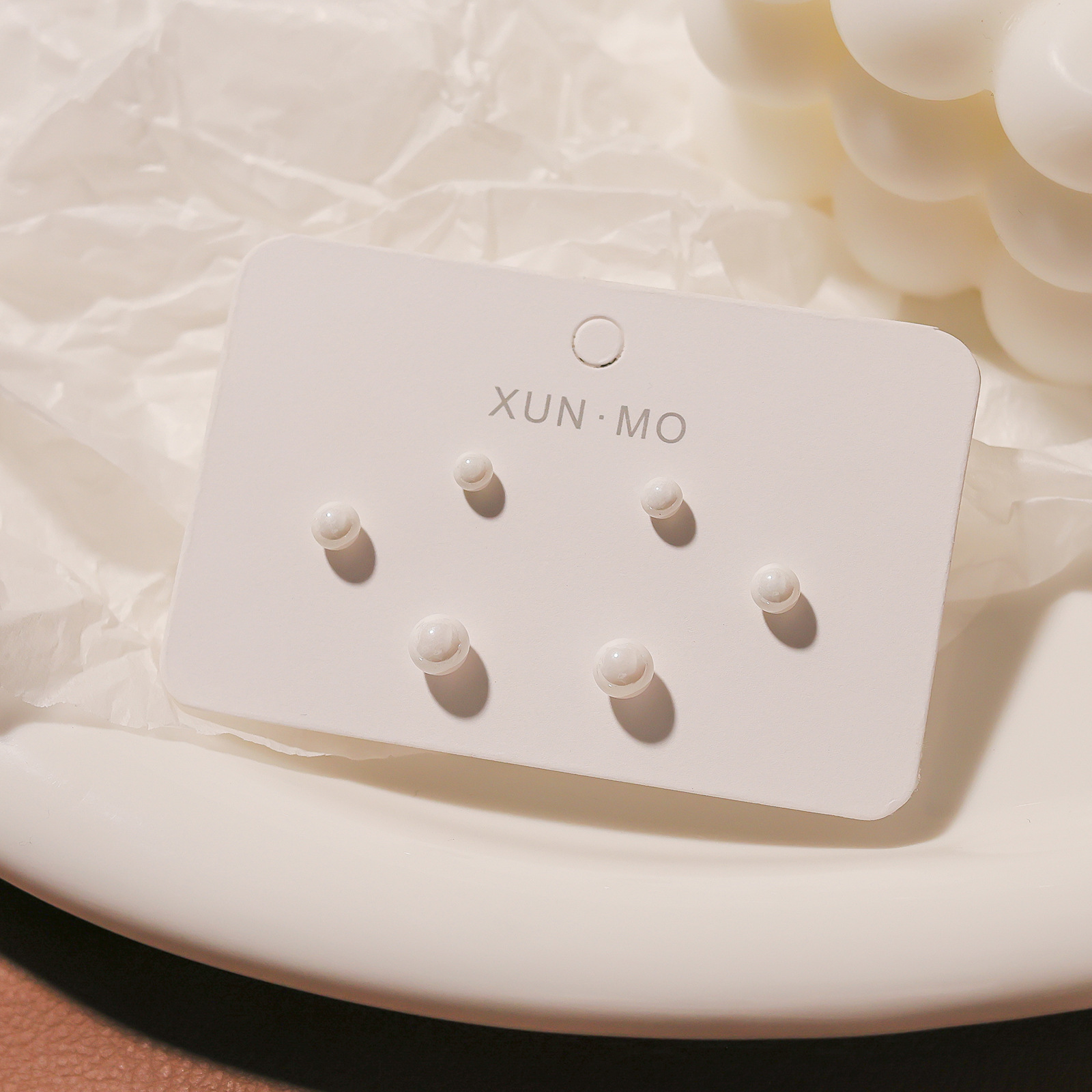 Juego de pendientes de aguja plateados, sencillos y compactos para mujer, pendientes geométricos en forma de corazón, bonitos, dulces y versátiles, venta al por mayor para puestos de mercado