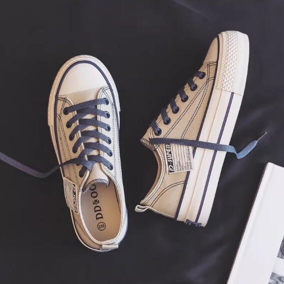 Large Quantities Can Be Negotiated on Price. 2026 New Thick-Soled Canvas Shoes for Women, Casual Cloth Shoes, Versatile Sneakers, Women's Shoes Large Quantities Can Be Negotiated on Price. 2026 New Thick-Soled Canvas Shoes for Women, Casual Cloth Shoes, Versatile Sneakers, Women's Shoes