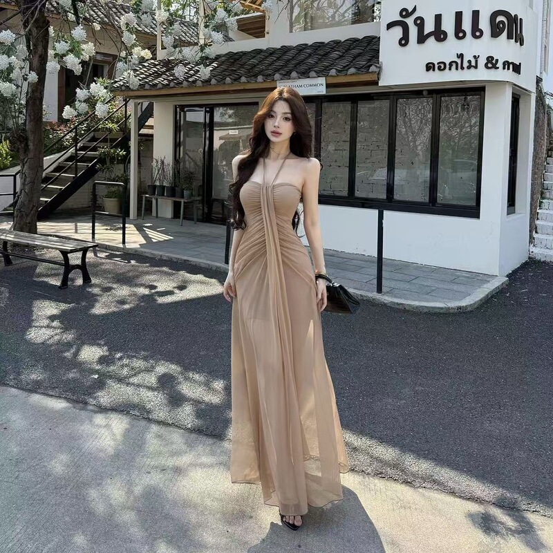 Beach Vacation Slim-Fit Tube Top Long Dress for Slightly Plump Women, Fashionable Niche Design, Elegant and Stylish Dress for Women