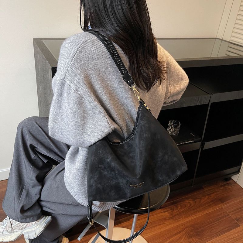 复古高级感磨砂单肩斜挎包2025新款大容量女包时尚休闲百搭水桶包|undefined