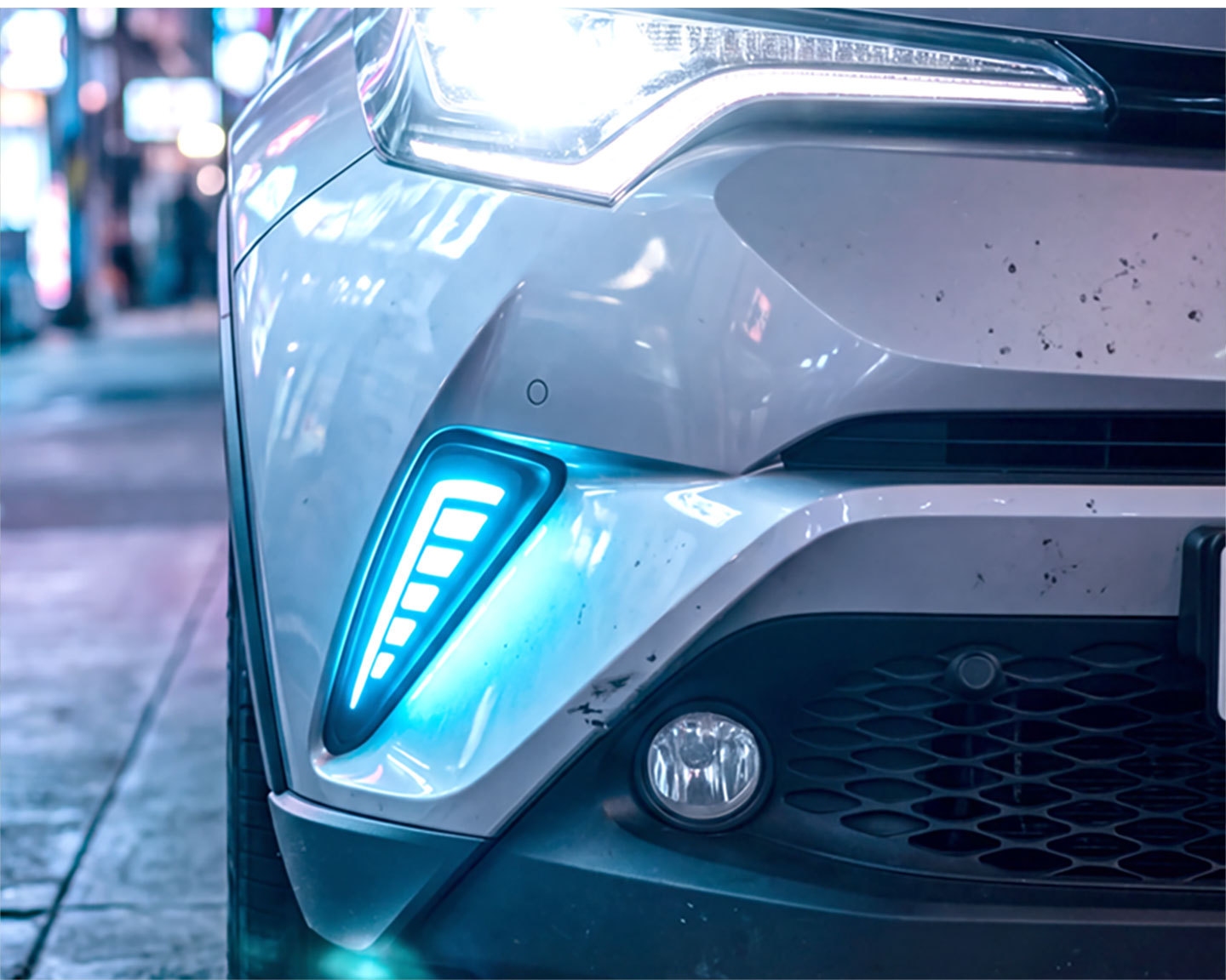 Suitable for 18-20 Toyota Chr Daytime Running Lights Yize Front Fog Light Frame Modified Led Daytime Running Decorative Lights