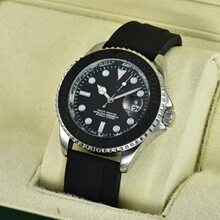 ֻ�u�羳��ͧ���˄ڼҝ�����ˮ��ʿ�r�й��z�펧���uͨʯӢ