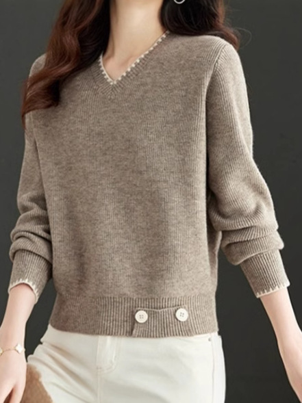 V-Neck Short Sweater for Petite Women, Spring and Autumn 2024 New Style, Buttoned, Stylish, Base Layer, Faux Wool