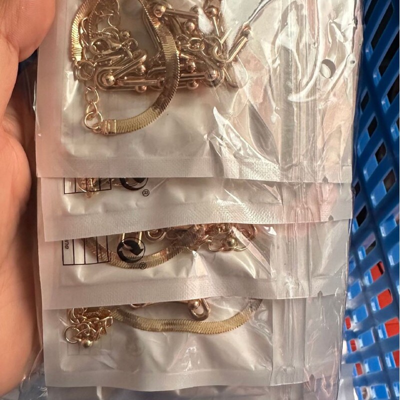 European and American Cross-Border Jewelry Fashion Bracelet for Women with Diamonds, Fashionable Copper Chain U Link Crystal Bracelet Manufacturer Wholesale European and American Cross-Border Jewelry Fashion Bracelet for Women with Diamonds, Fashionable Copper Chain U Link Crystal Bracelet Manufacturer Wholesale