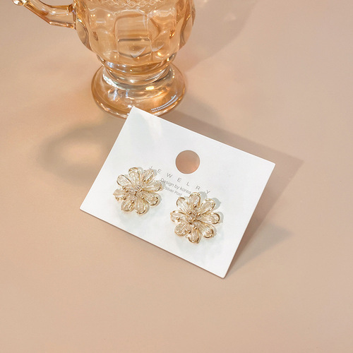 Silver Needle Summer New Product Crystal Flower Exaggerated Earrings Retro Gentle Literary Temperament Flower Large Earrings Ear Accessories