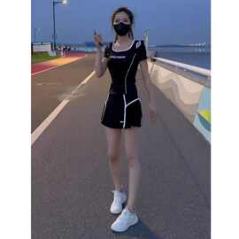 大码女装短裙运动套装新款夏季跑步瑜伽服短袖显瘦休闲健身两件套