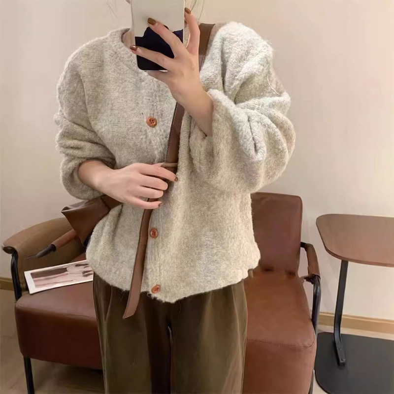 Crew Neck Niche Design Knit Cardigan Top for Women, Autumn and Winter New Style, Lazy Vintage Sweater Jacket Crew Neck Niche Design Knit Cardigan Top for Women, Autumn and Winter New Style, Lazy Vintage Sweater Jacket