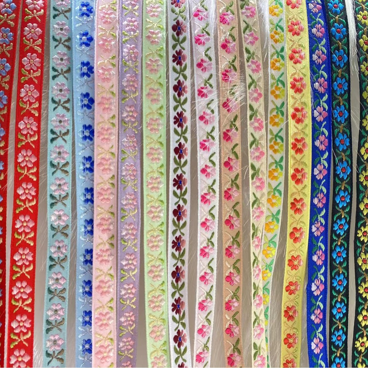 1.2cm Yizhihua Bordado de estilo étnico DIY hecho a mano con lazo Cinta para el cabello Tocado Hanfu Performance Clothing