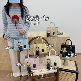 �nϵ���sС����ٴ�б�����Ů����2026�¿�r���n������ͨ�ڰ�