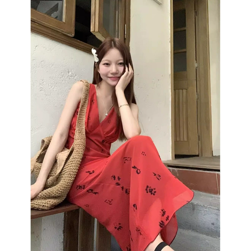 Женское платье с v-образным вырезом и цветочным принтом на подтяжках, лето 2024, новая ретро-сексуальная облегающая талия, элитная длинная юбка