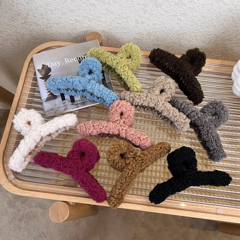 Imitation Lamb Hair Hair Clamp Large Shark Clip Autumn and Winter Plush Hairpin Women's Head Hairpin High-grade Headwear