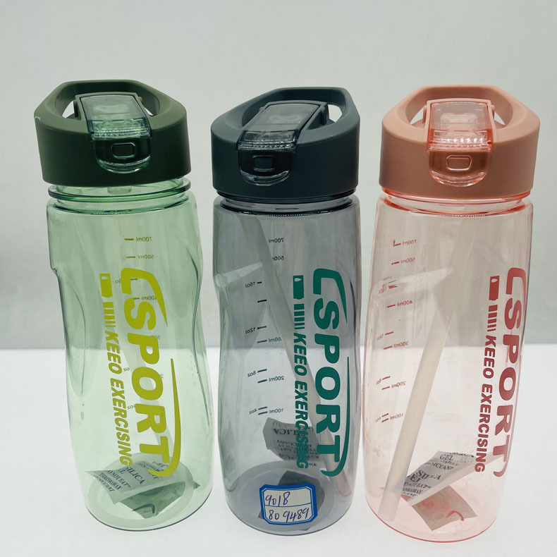 Weilong 9018 nueva taza de plástico cubierta elástica taza de paja hombres y mujeres estudiante taza de plástico DEPORTE hervidor de agua 700ML