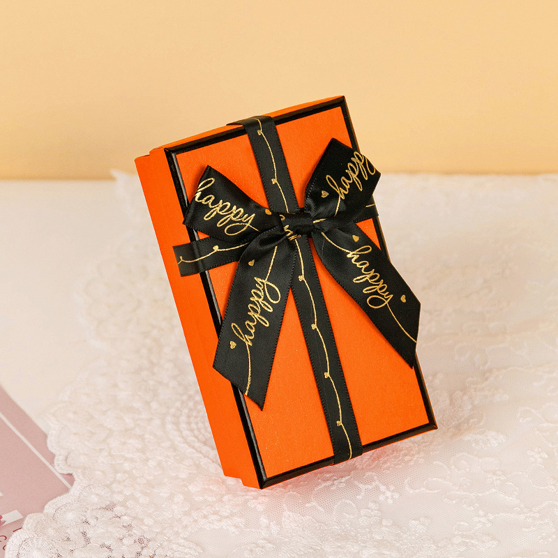 Nueva caja de regalo pequeña, exquisita caja de embalaje de lápiz labial y perfume, joyero para novia, cubierta de cielo y tierra, caja de lazo, lista para la venta