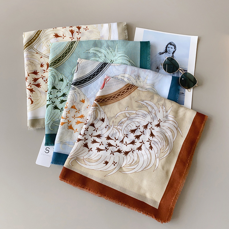 Retro red elegante temperamento delgado sala de aire acondicionado shoal japonés y coreano dama impresión de moda Europa y América con bufandas