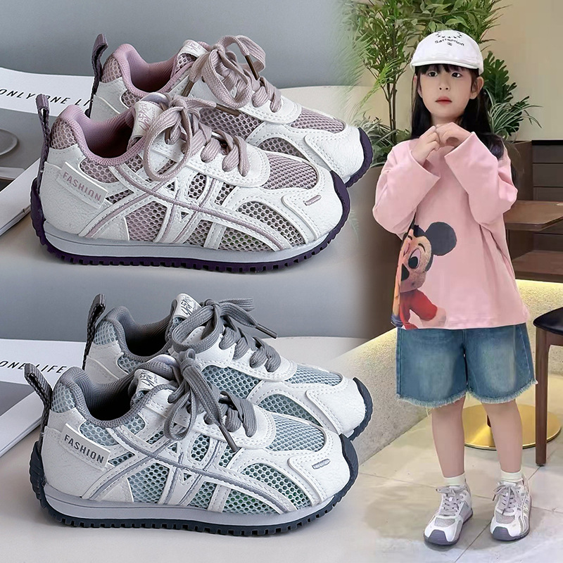 Zapatos casuales de moda para niñas versátiles primavera y otoño 2026 nuevos zapatos de malla transpirables para niños zapatos de entrenamiento moral para niños