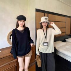 2025秋装新款胖mm大码女简约温柔风v领宽松显瘦针织上衣