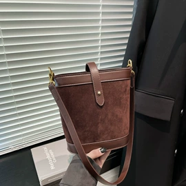 女士单肩包;托特包;书签