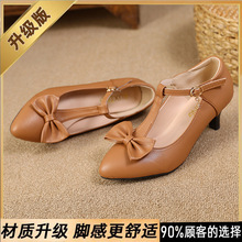 单鞋女2025秋季新款复古森女真皮中跟小皮鞋米白尖头T型扣女士鞋