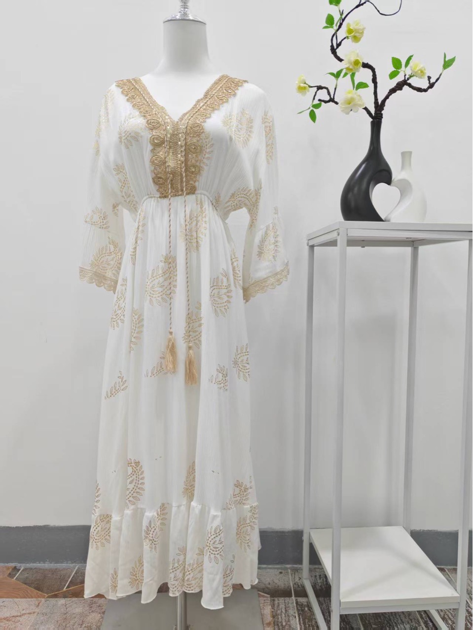 2025 New Women's Malay Indonesian Muslim Robe Fashion Gold Foil Dress_ecoleips.com