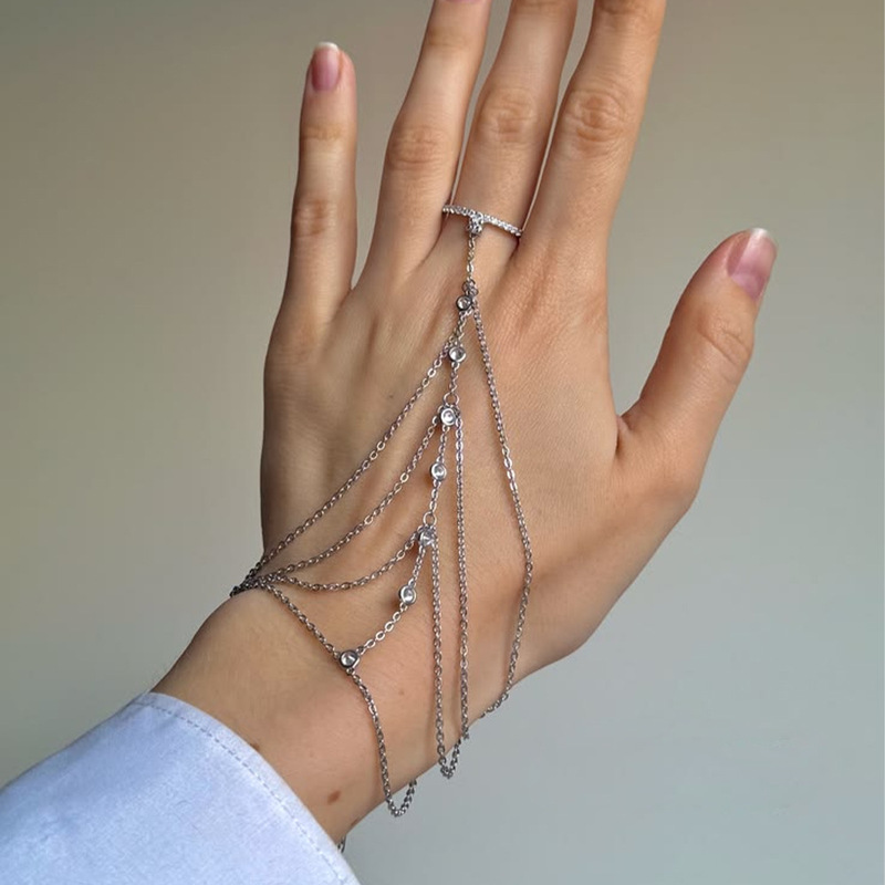 New Multi-Layered Fingerless Bracelet, Versatile European and American Style Rhinestone Wrist Chain, Personalized Party Hand Accessory New Multi-Layered Fingerless Bracelet, Versatile European and American Style Rhinestone Wrist Chain, Personalized Party Hand Accessory