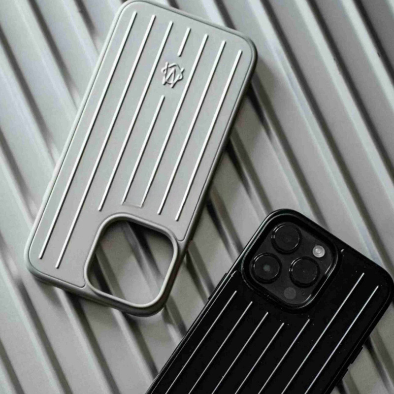 New Aluminum Alloy Apple/Black Suitcase-Style Full-Cover Phone Case Suitable for Rimowa, Cool and Stylish