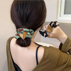 高級感愛心大腸髪輪ins優雅な髪ひも女性秋冬ネット赤新皮筋髪ひもアクセサリー
