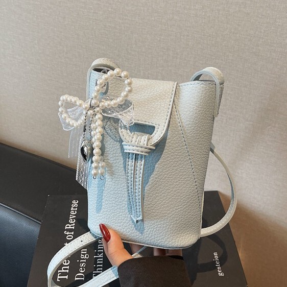 Mobile Phone Bag Women's Crossbody 2025 New Compact and Lightweight Mini Bucket Bag Commuting Shopping Daily Vertical Small Bag Mobile Phone Bag Women's Crossbody 2025 New Compact and Lightweight Mini Bucket Bag Commuting Shopping Daily Vertical Small Bag