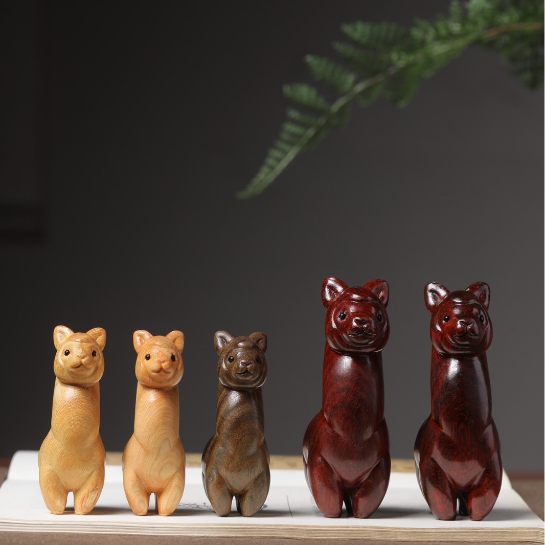 Clay Pigeonwood Carved Alpaca Cute Small Animal Novelty Handheld Piece Children's Gift Desk Tablewood Craftsmanship Small Ornament